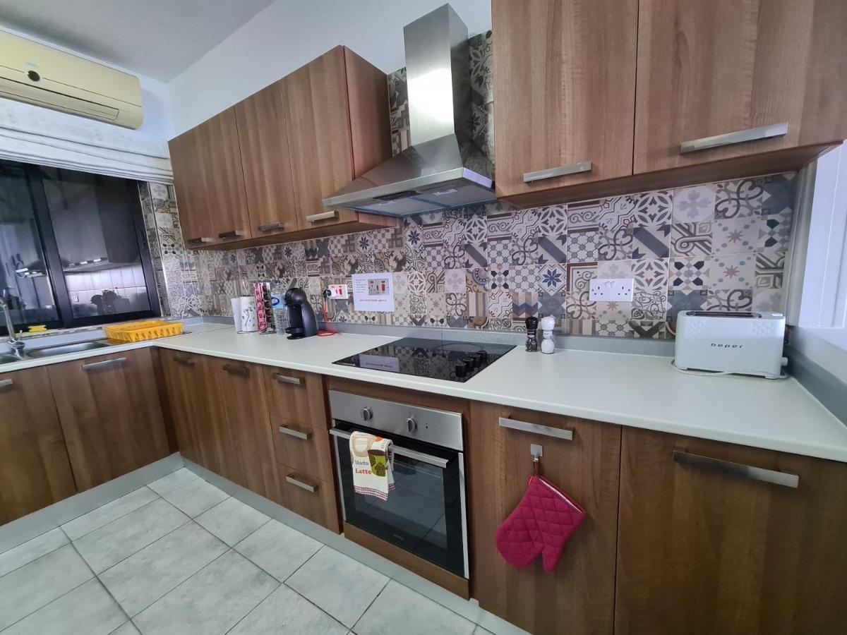 Spacious Seafront Apt Next To Sliema-Valeta Ferry Exterior foto